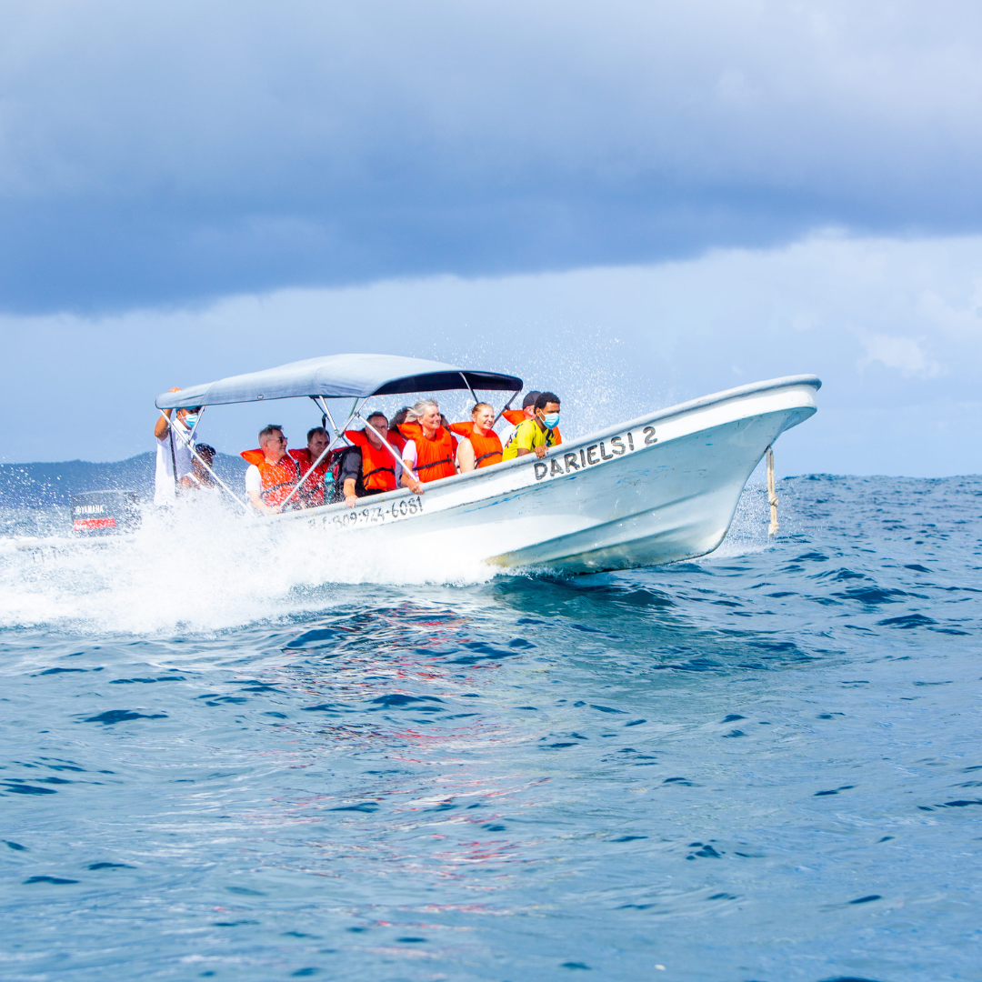 Excursion en bateau sur trois plages avec déjeuner à Playa Rincón